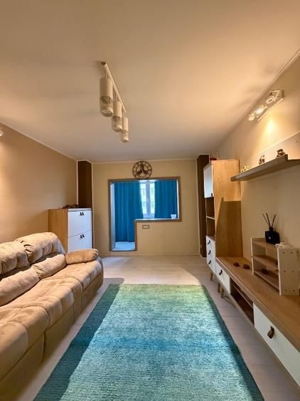 De Închiriat 3 Camere Decomandat,Prima Închiriere, 2 Balcoane, Vitan - Poză 2
