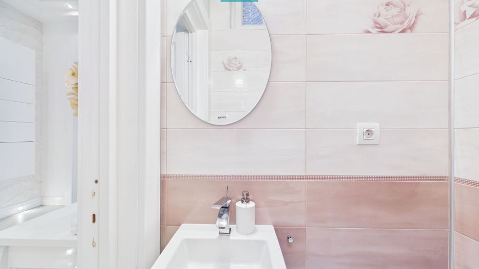 Apartament deosebit în clădire istorică central - Poză 13