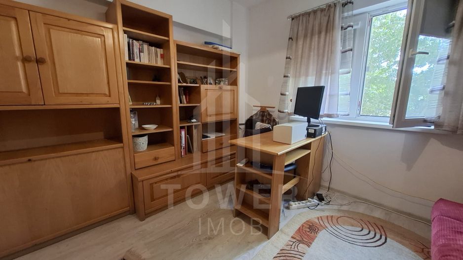 Apartament 4 camere -etaj 1, zona V. Aron - Poză 9