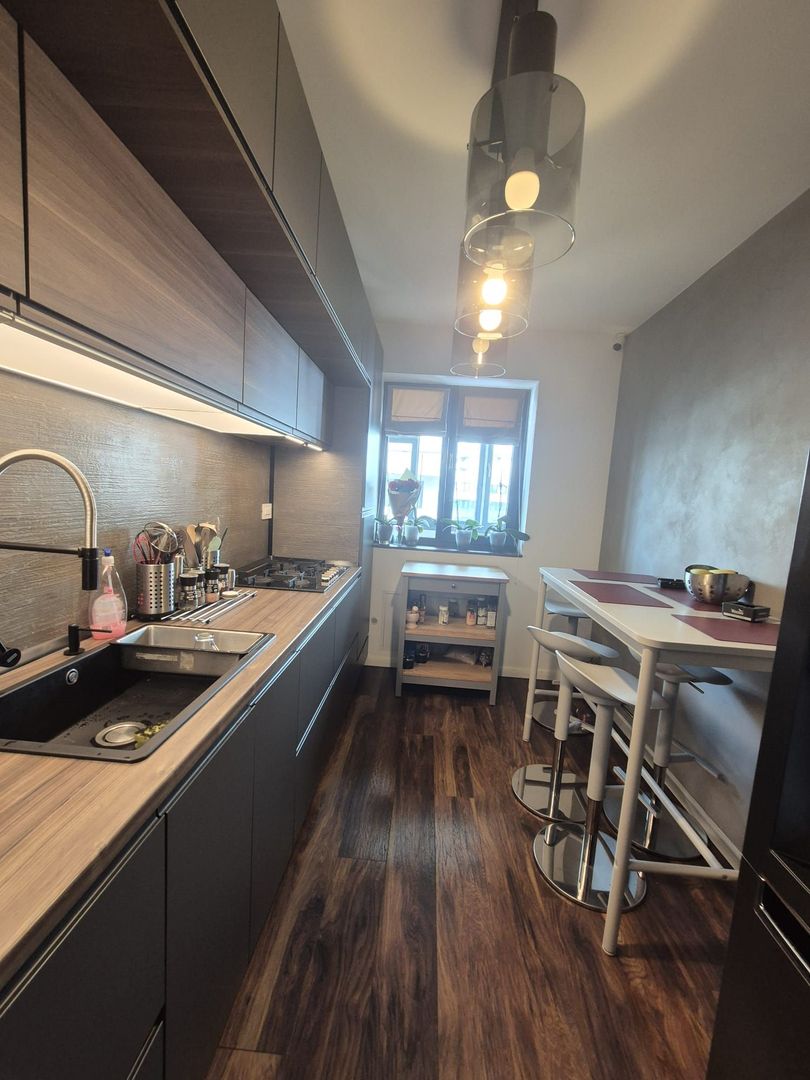 COMPLEX ROMCO CALITEI / AP. 3CAM MOBILAT + LOC DE PARCARE INCLUS! - Poză 14