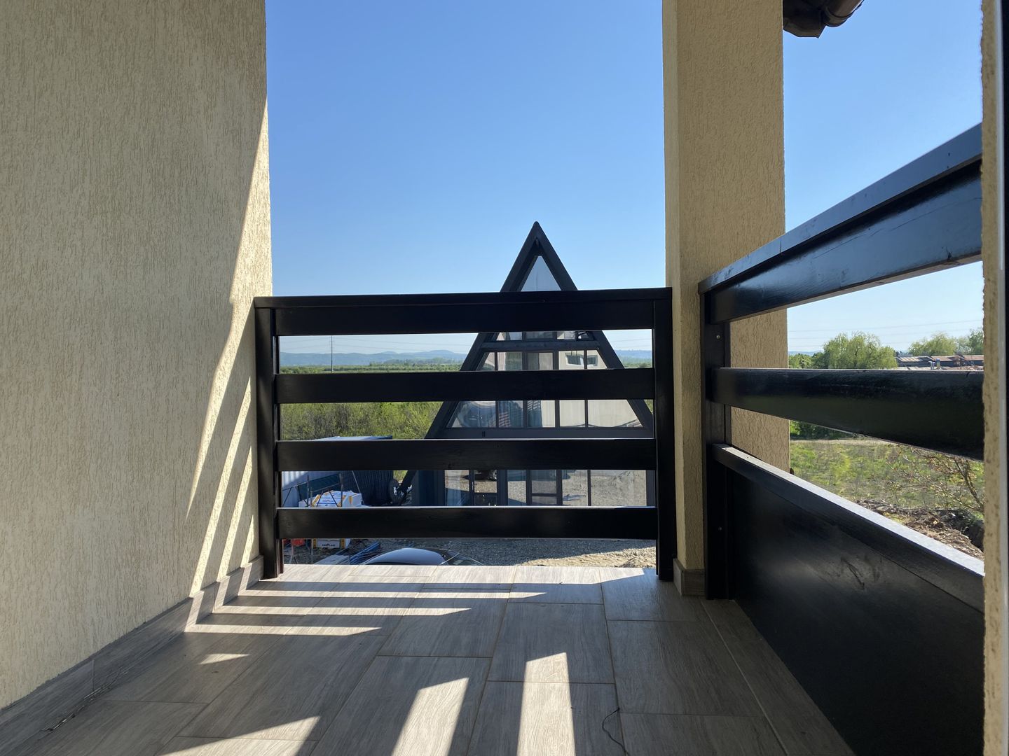 Liniste si confort! Vanzare casa la cheie, luminoasa in Priseaca! - Poză 18