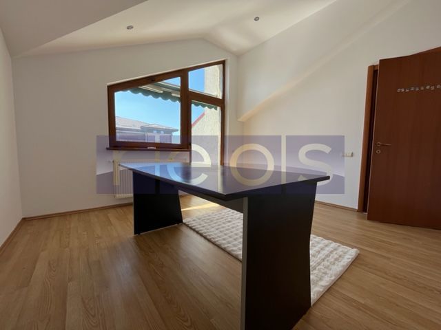 Vila spatioasa 6 dormitoare | gradina | Garaj - Poză 28