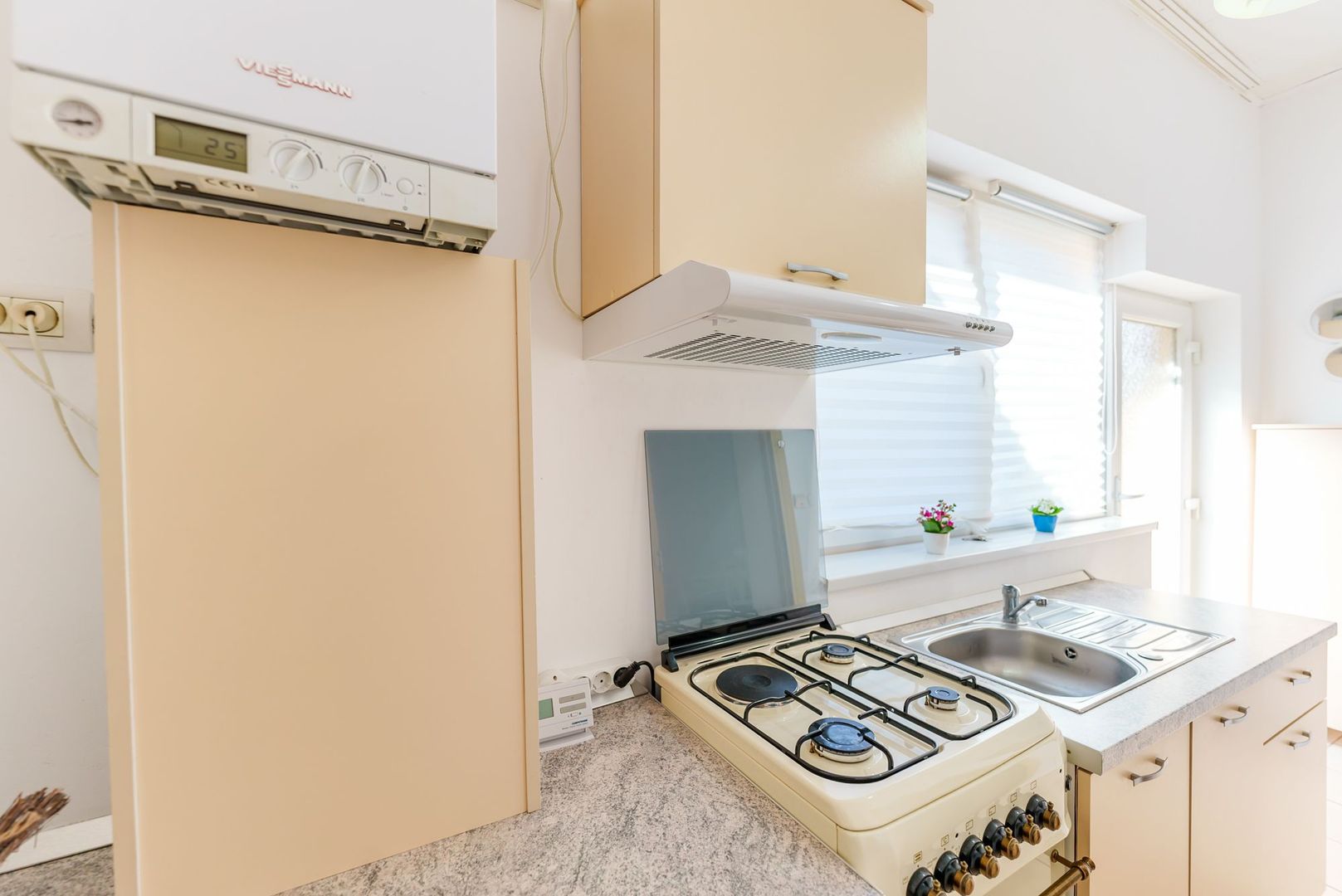 Apartament cu 2 camere de închiriat în Grădiște! - Poză 12