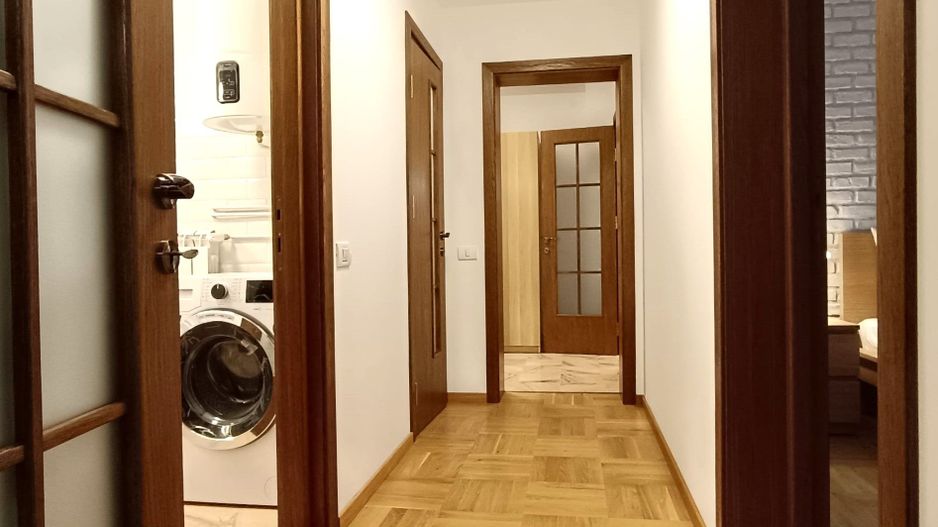 Inchiriem 2 camere complet renovat si mobilat zona 1 Mai - Poză 7