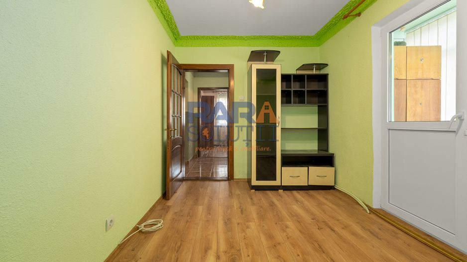 Apartament cu 3 camere, două băi, 77 mp - Poză 12