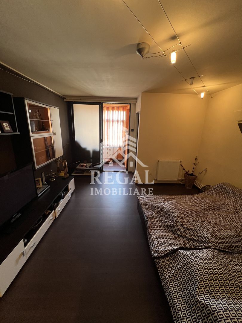 Garsonieră de vânzare – vizavi Supeco - Poză 1