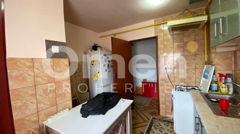 Apartament spatios cu 3 camere, zona Liana Bucovinei - Poză 3