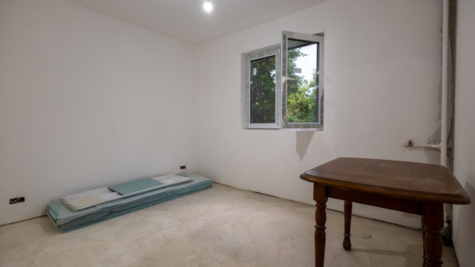 2 camere la parter, renovare avansată | Str. Argeșelu, Școala 110 - Poză 6