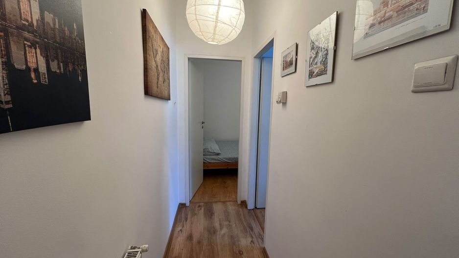 Apartament de inchiriat-2 camere,cu bai proprii,centrul orasului - Poză 4