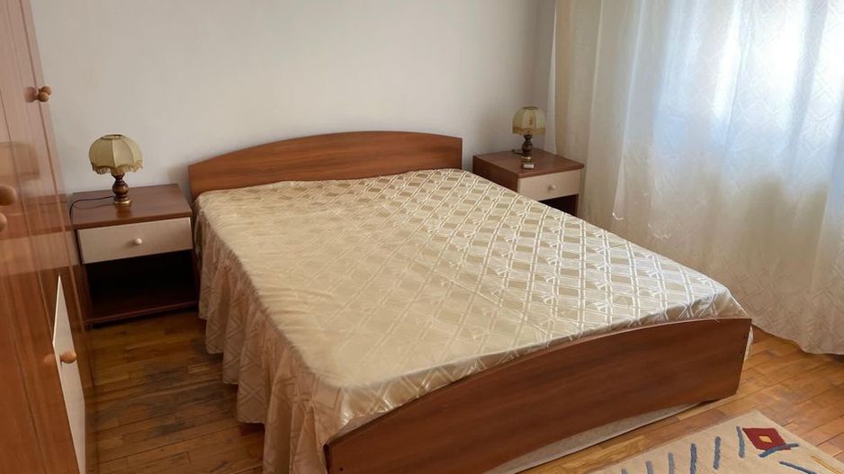 De inchiriat apartament 2 camere zona Nerva Traian - Poză 2