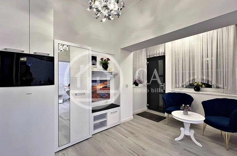 Apartament de vânzare cu 3 camere în zona centrală, Oradea - Poză 6