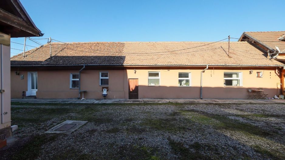 Casa de vanzare Rasnov + Spatiu Comercial | Teren 1062mp - Poză 10