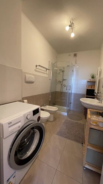 Apartament 3 camere, zona centrala, caldirea Fructus. - Poză 9