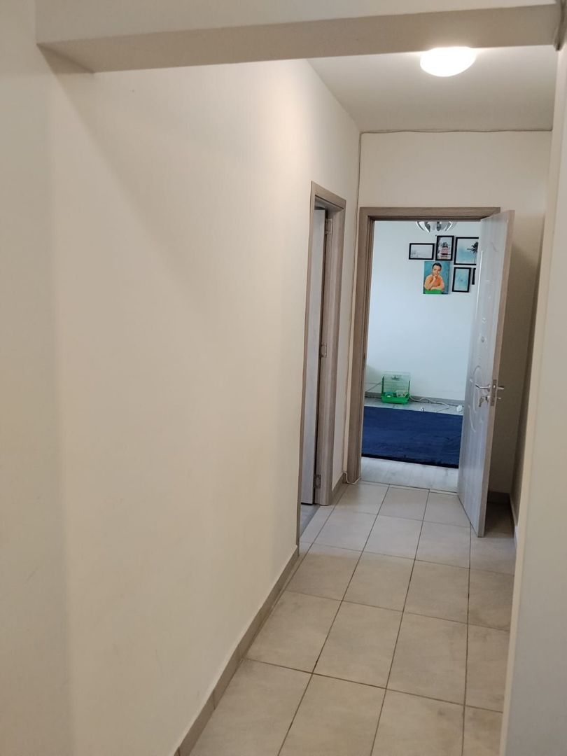 2 camere decomandat Câmpia Libertății  anul 1980  5 min metrou - Poză 3