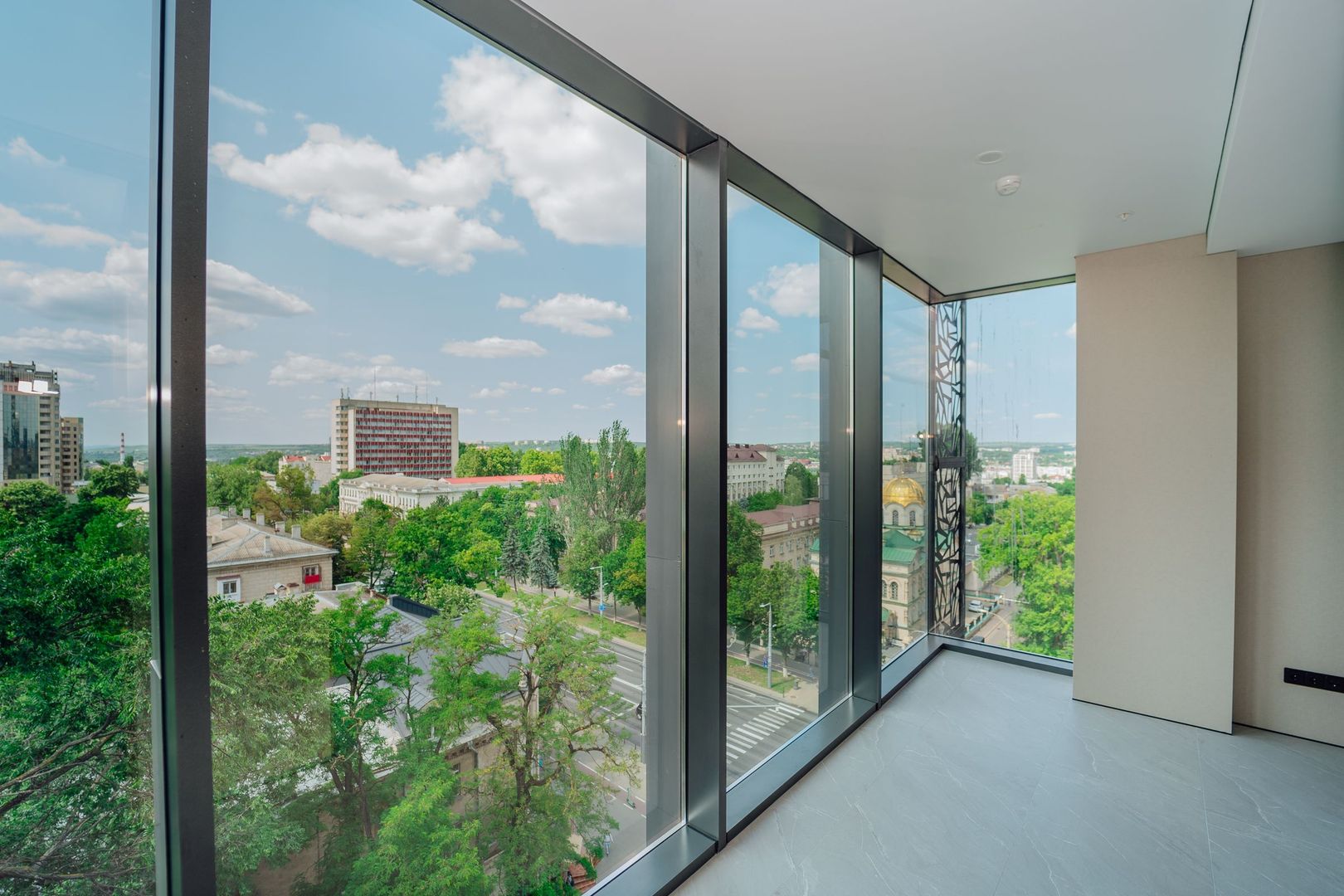 SPRE CHIRIE SPAȚIU COMERCIAL PENTRU BIROU | OFICIU 88 m2 Premium Location Bussines | Chișinău ,Centru ,Str.Bul.Ștefan Cel Mare și Sfânt , 115/1 - Poză 5