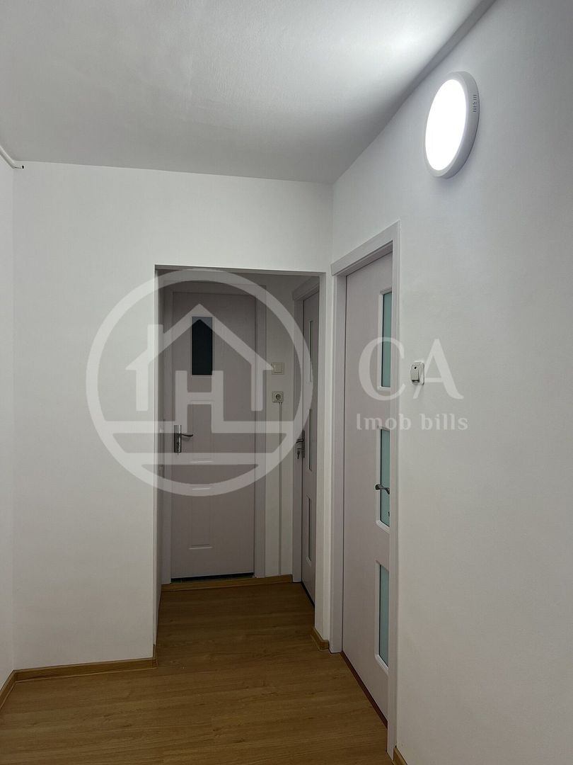 Apartament cu 3 camere de vanzare Decebal Oradea - Poză 3