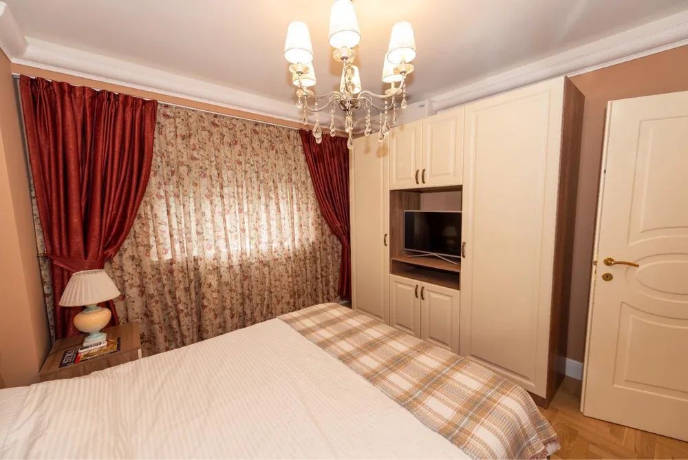 Apartament spatios Stefan cel Mare metrou - Poză 1