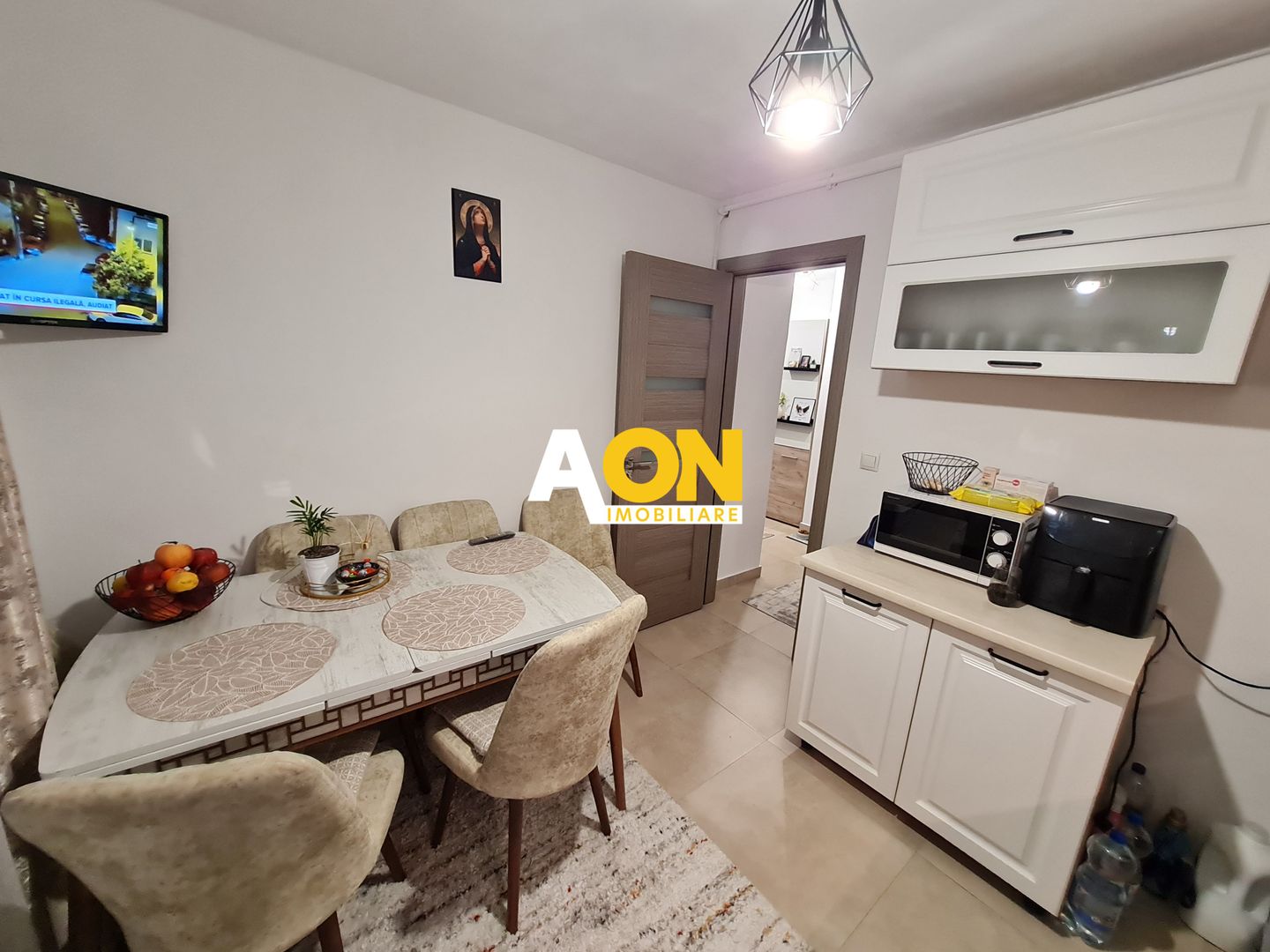 Apartament 2 Camere, 53 mp + Balcon, Decomandat, Et.1, Zona Cetate - Poză 8