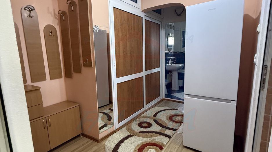 🏛️ De închiriat 2 camere, Micro 20, 350 euro/luna - Poză 9