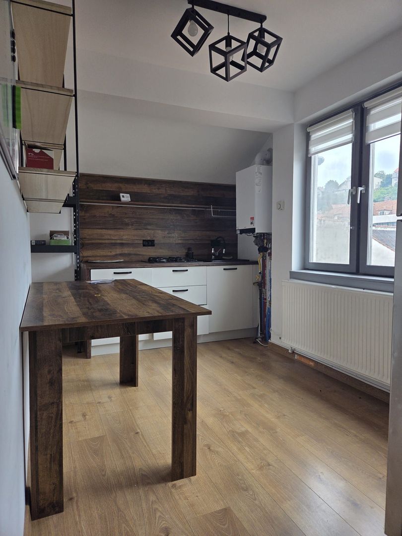 Apartament 3 camere zona centrala - Poză 9