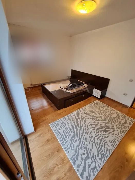 Apartament cu 3 camere, 2 balcoane, etaj 1, Parc Poligon. - Poză 3