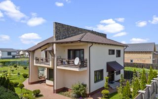 Comision 0% Vila superba in Sanpetru  5 camere si teren de 1644 mp - Poză 1