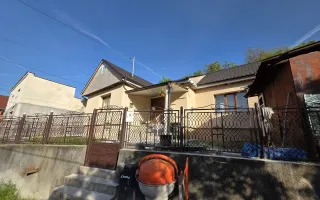 Casa renovata priveliște superba catre Cetatea Devei – Str. Calugareni - Poză 18