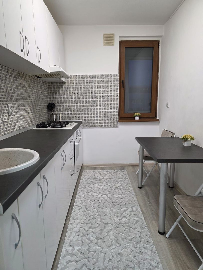 Apartament 3 camere Calea Grivitei cu Ion Mihalache zona 1 Mai - Poză 1