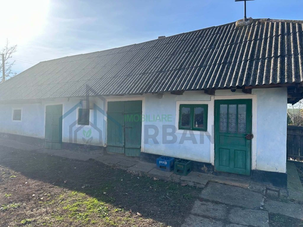 Casă bătrânească locuibilă și teren 1.900 mp – Hărmăneasa, comuna Heleșteni, Iași - Poză 2