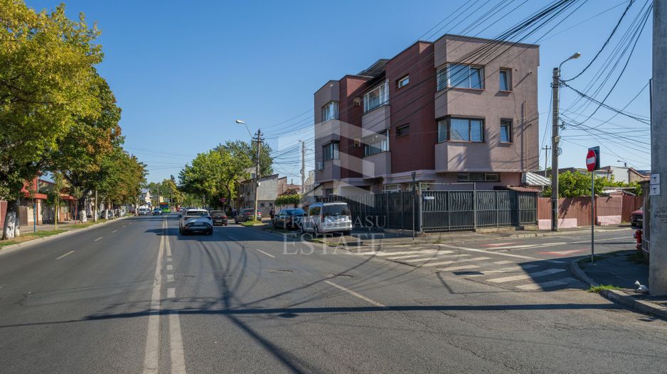 SI CASA SI AFACERE totul sub același acoperiș in Sector 5/Sălaj - LIDL - Poză 5