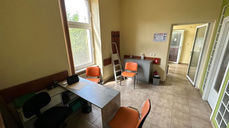 Ultracentral  format din 2 apartamente cu CF separat - Poză 17