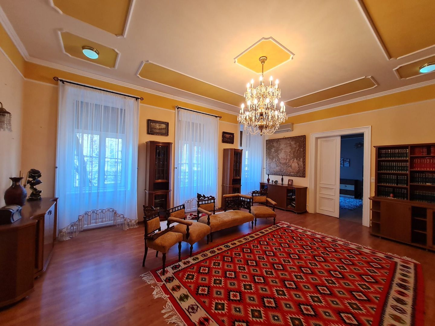 Apartament spațios 3 camere - Poză 2