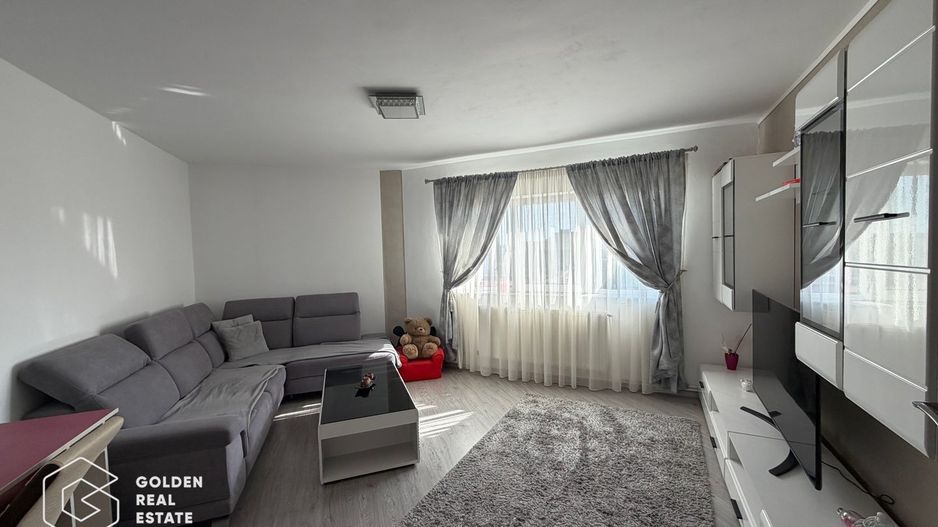 Apartament 2 camere decomandat, Micalaca, zona 300 - Poză 3