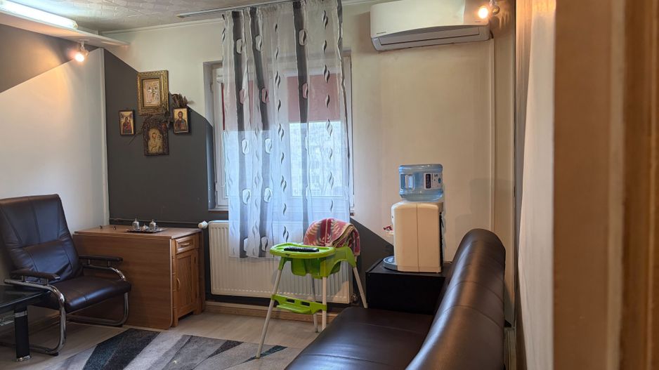 Apartament spatios cu trei camere, Brancoveanu, 80.000€ negociabil - Poză 4