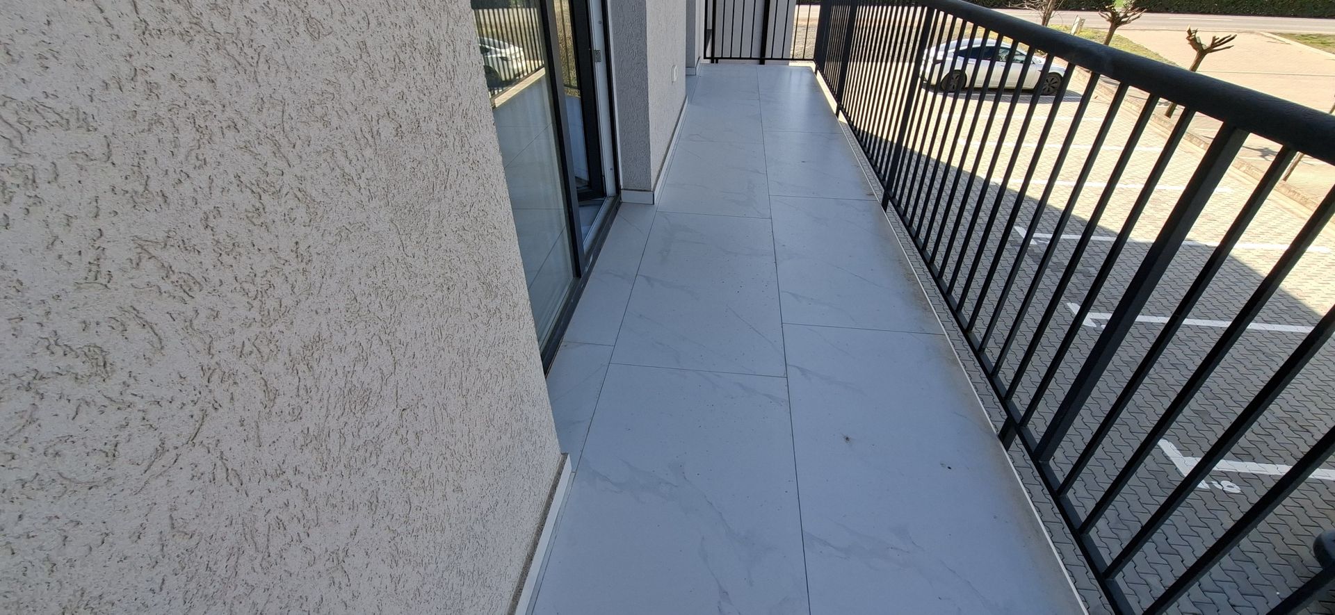 Apartament cu 3 camere si un loc de parcare - Poză 14