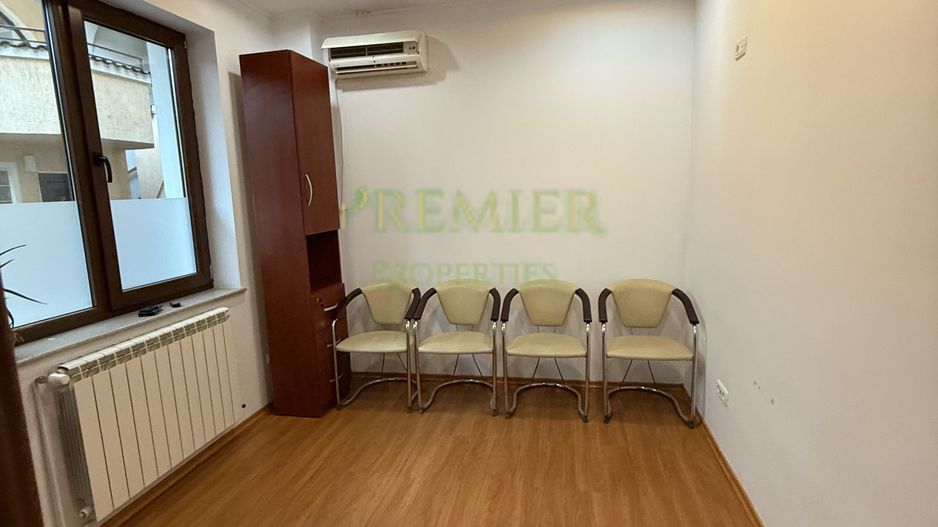 Casă de vânzare  pretabilă pentru clinica, cabinet medical, birouri - Poză 4