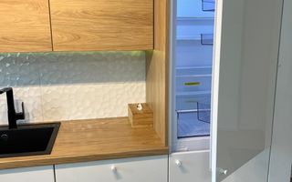 Apartament 2 camere lux de închiriat, central, bloc nou, loc parcare - Poză 11