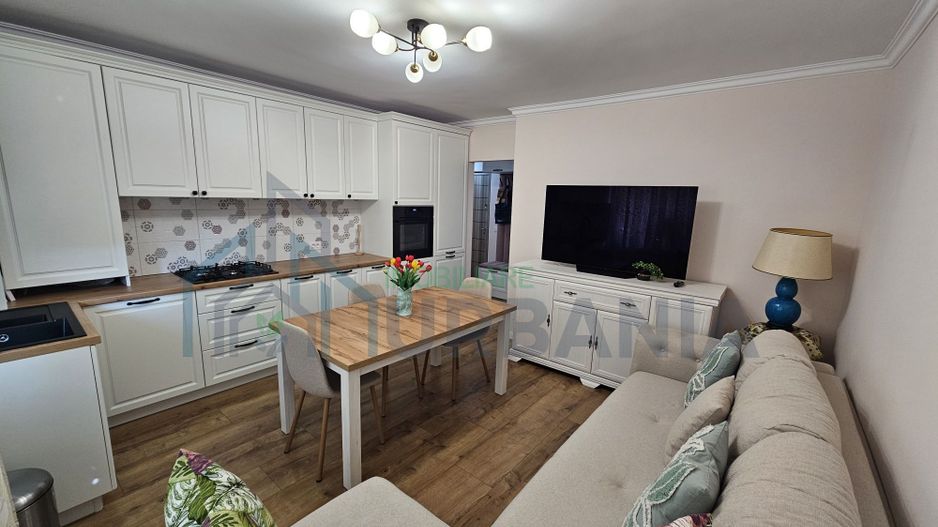 Apartament 2 camere renovat, Târgu Frumos, Strada Măicuța - Poză 1