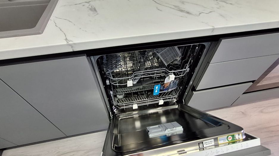 Apartament 2 camere decomandat Metrou Aparatori - Drumul Binelui - Poză 35