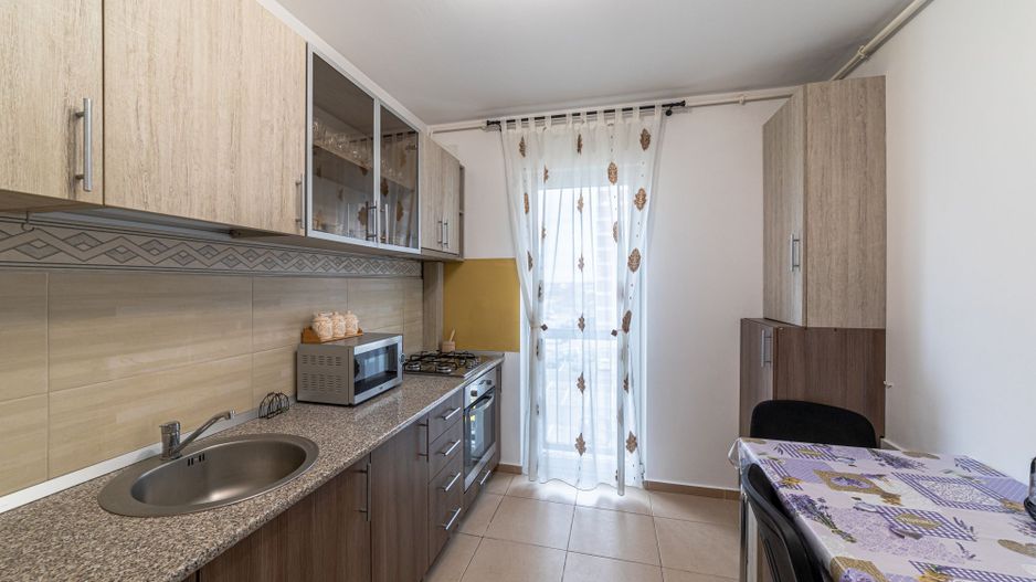 Apartament in bloc nou, cu 3 camere, la cheie - Poză 2
