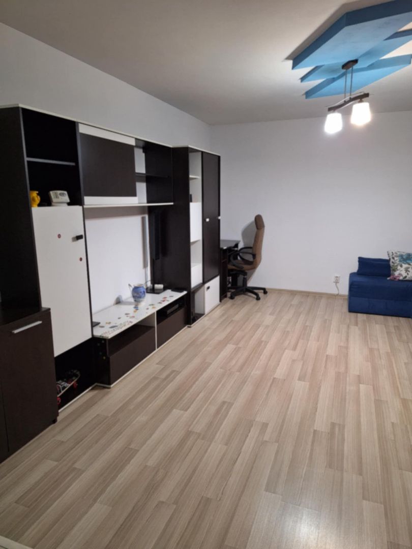 Apartament 3 Camere, 65 MP, Floresti, zona Poligonului - Poză 1
