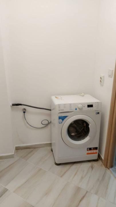 Vând apartament 3 camere la intrarea in Micro 17 Satu Mare - Poză 7