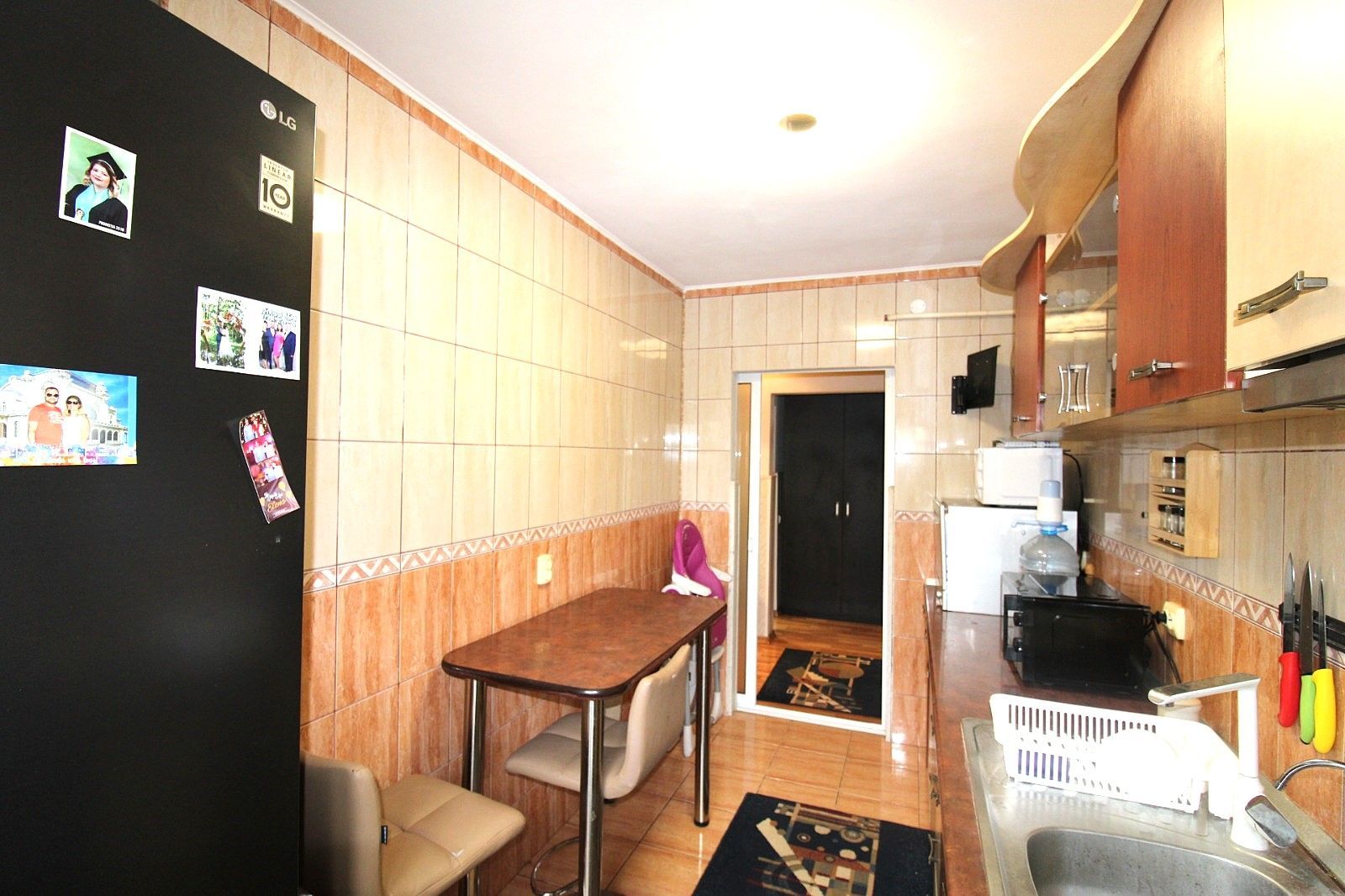 De inchiriat apartament cu 2 camere Micro 14 Masnita et. 2, 360 euro - Poză 1