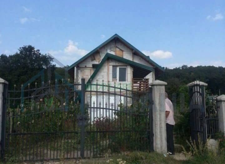 Casă la roșu cu teren 1000 mp, Dobrovăț, Iași - Poză 3