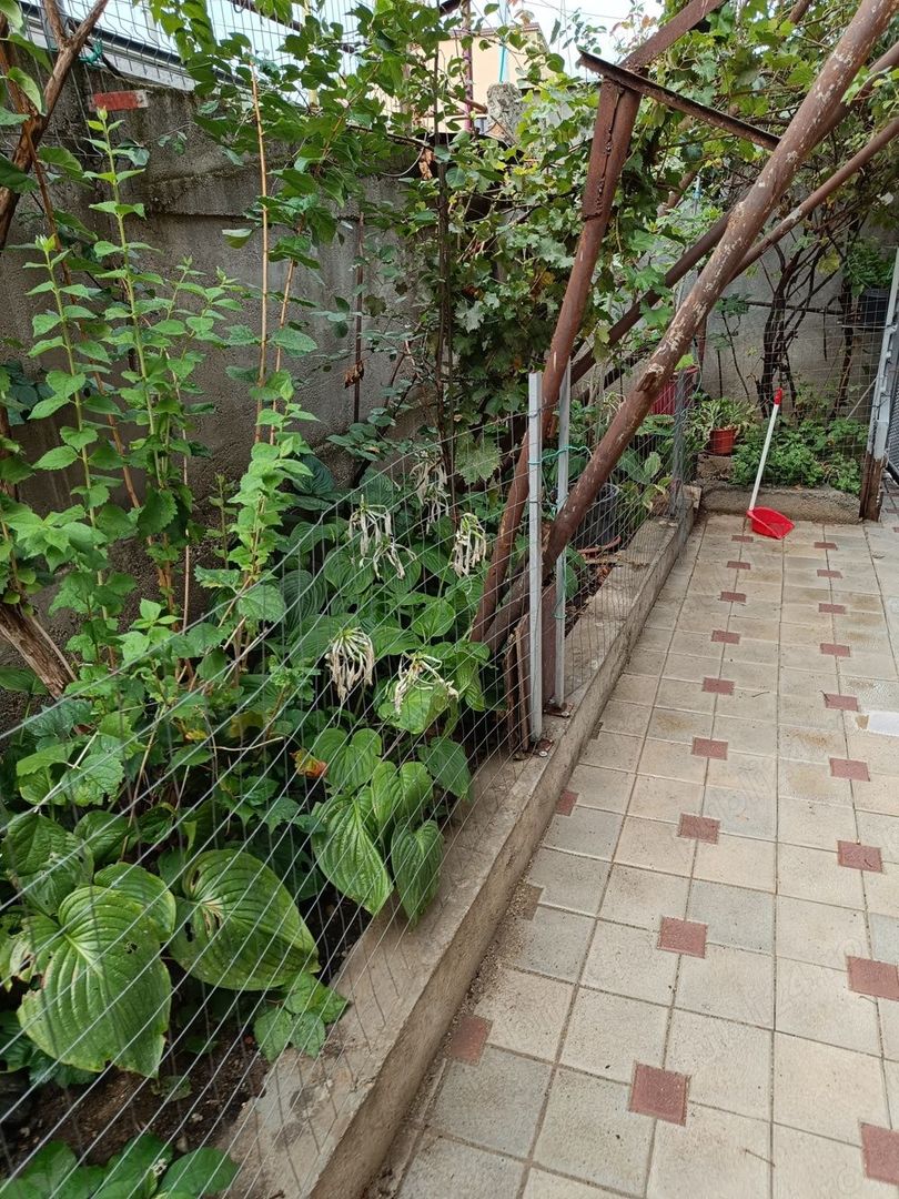 280 mp,cart.23+teren total 273mp,P+E,,mobilat(ne)toate facilit - Poză 5
