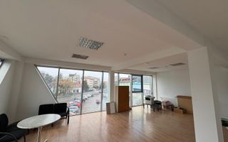 Spațiu de închiriat,ultracentral,Covasna, 152mp, 1000 euro(negociabil) - Poză 4