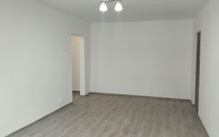 Apartament 2 camere 52mp+balcon-etaj 2-renovat-Zona Andrei Muresanu - Poză 3