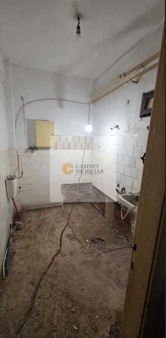 2 camere I Eminescu - Polona I Necesita renovare - Poză 2