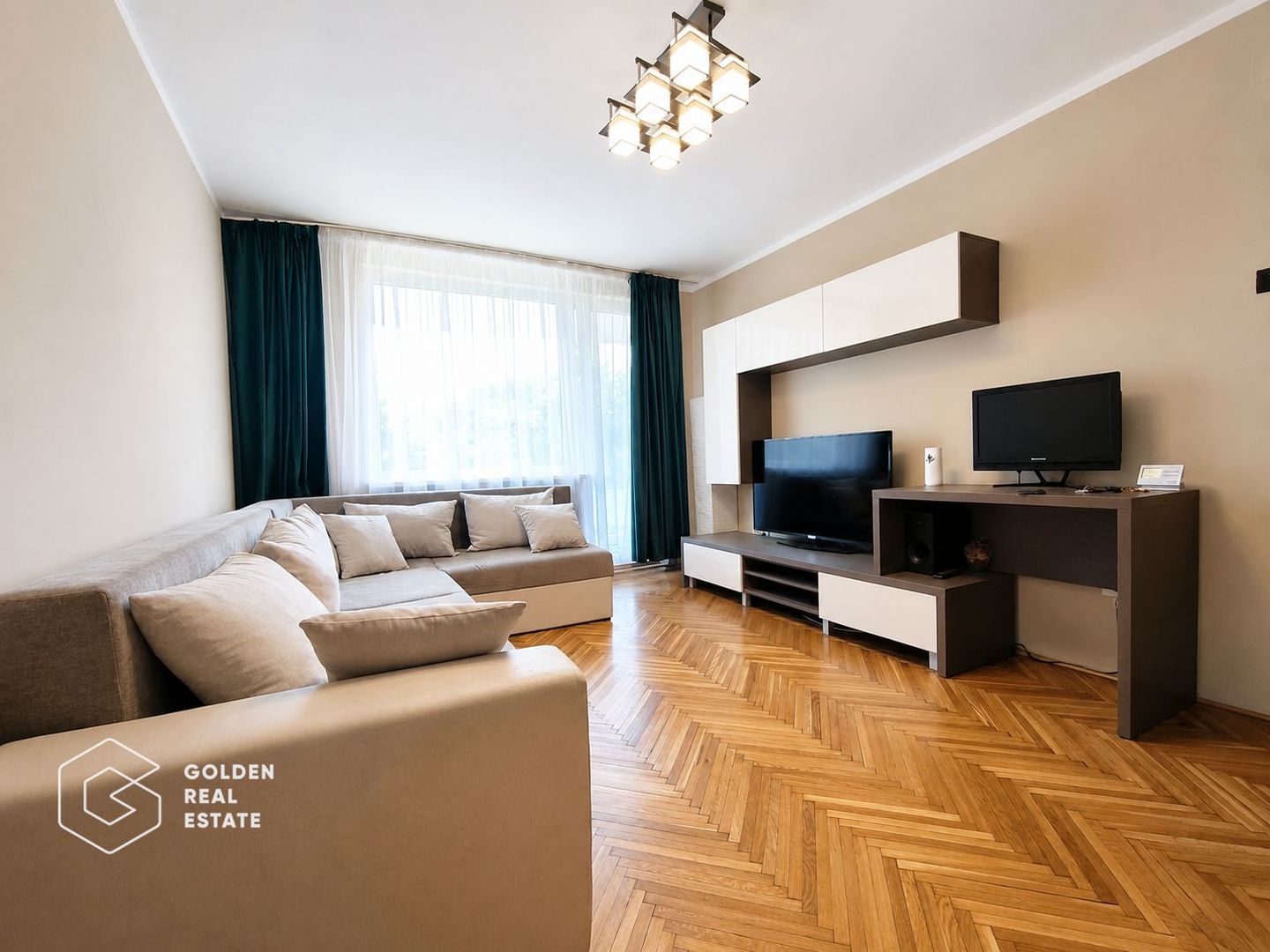 Apartament cochet cu 3 camere, vedere la Bulevard, zona Podgoria - Poză 1
