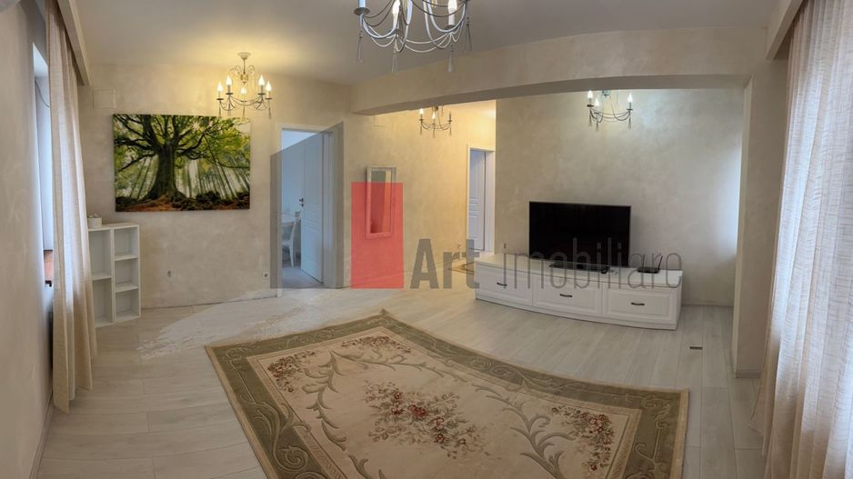 Vanzare apartament 3 camere si curte+loc de parcare Padure Rosu-Chiajna - Poză 1